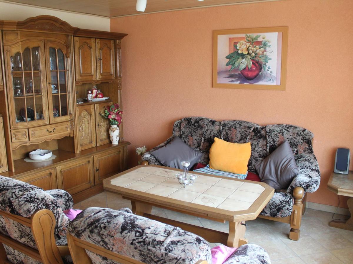 Spacious Apartment In Brusow With Garden Kröpelin Exterior foto